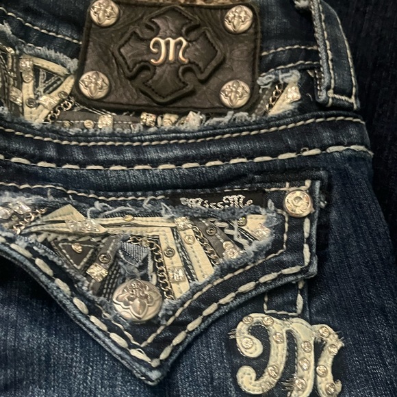 SOLD!! ✔️ Miss Me Signature Rise Jeans! - Picture 4 of 5